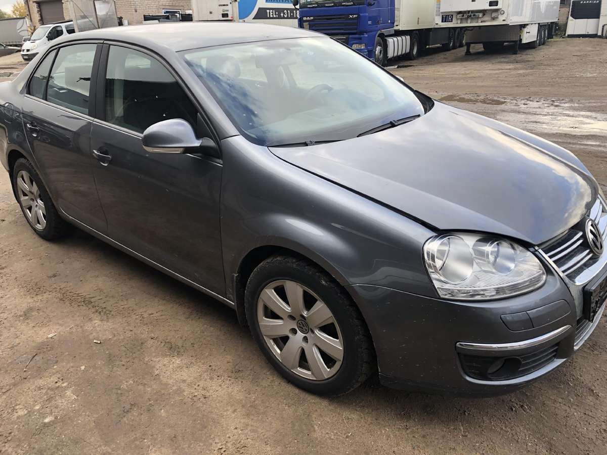 Volkswagen Jetta dalimis