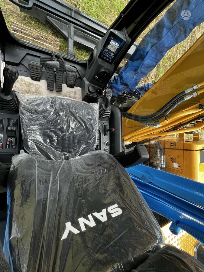 SANY SY135C, экскаваторы