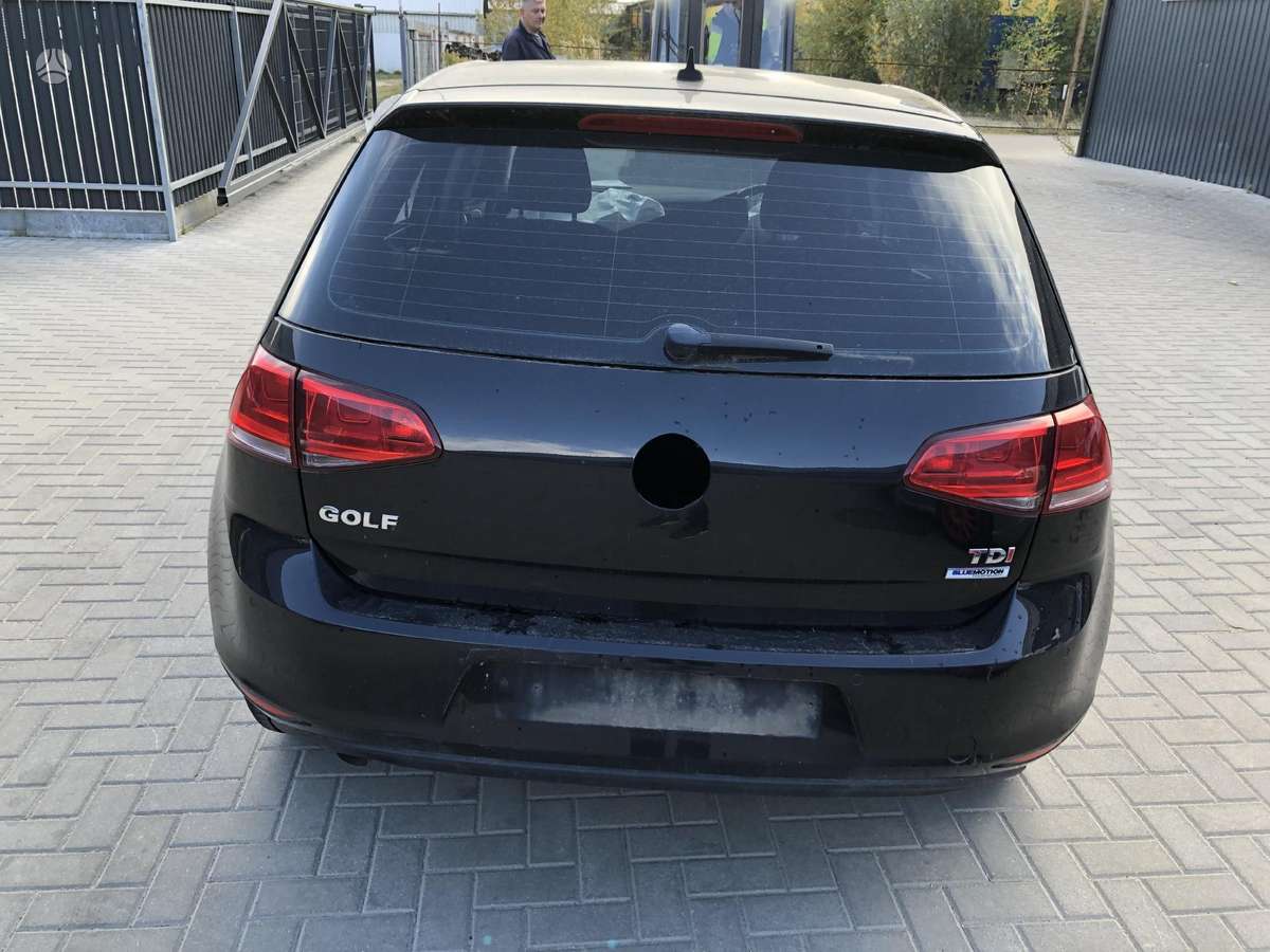 Volkswagen Golf dalimis