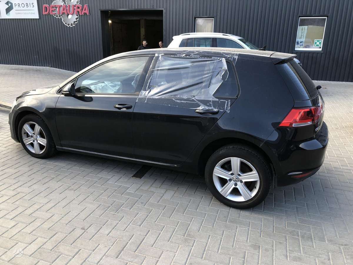 Volkswagen Golf dalimis