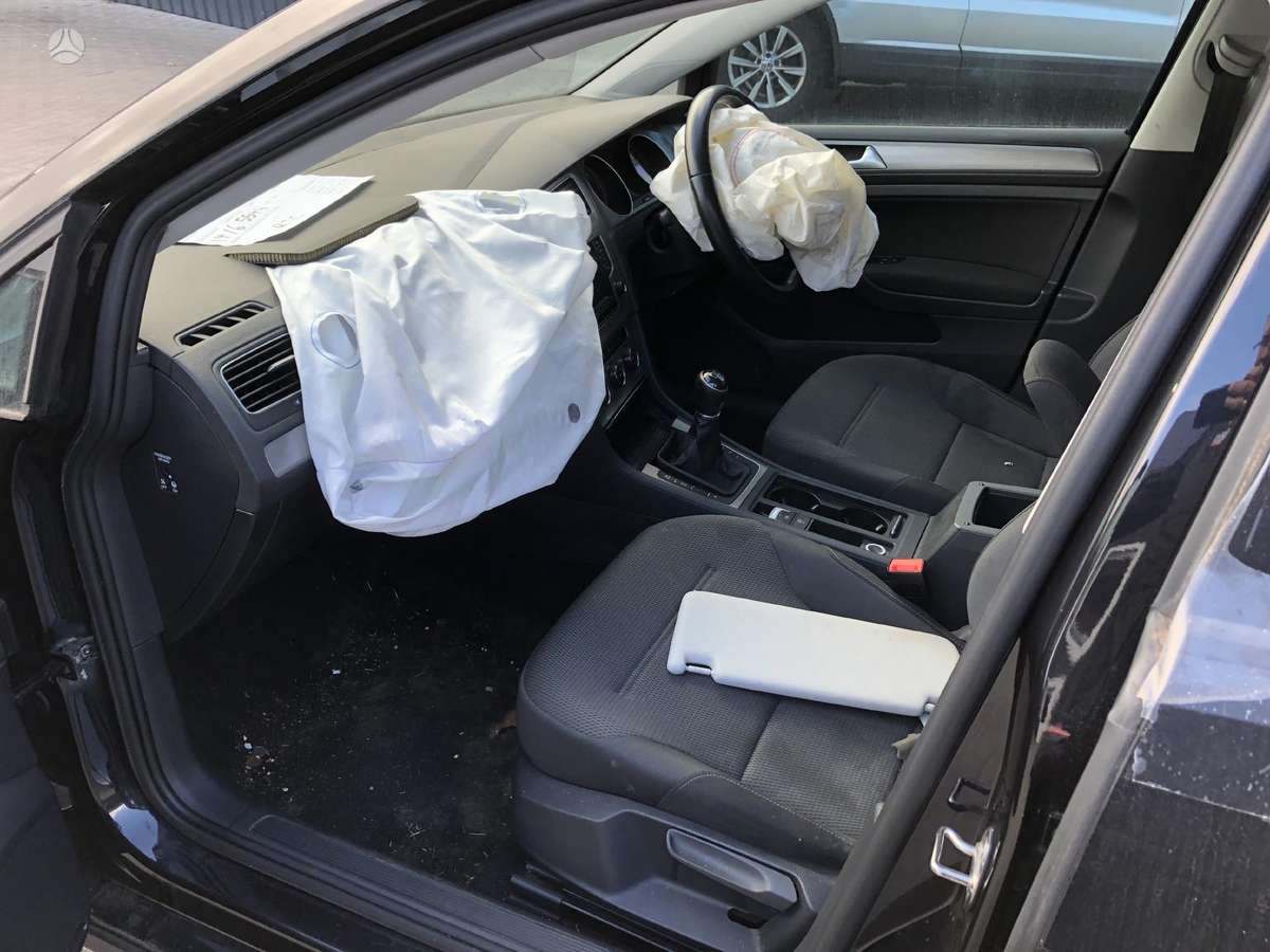 Volkswagen Golf for parts