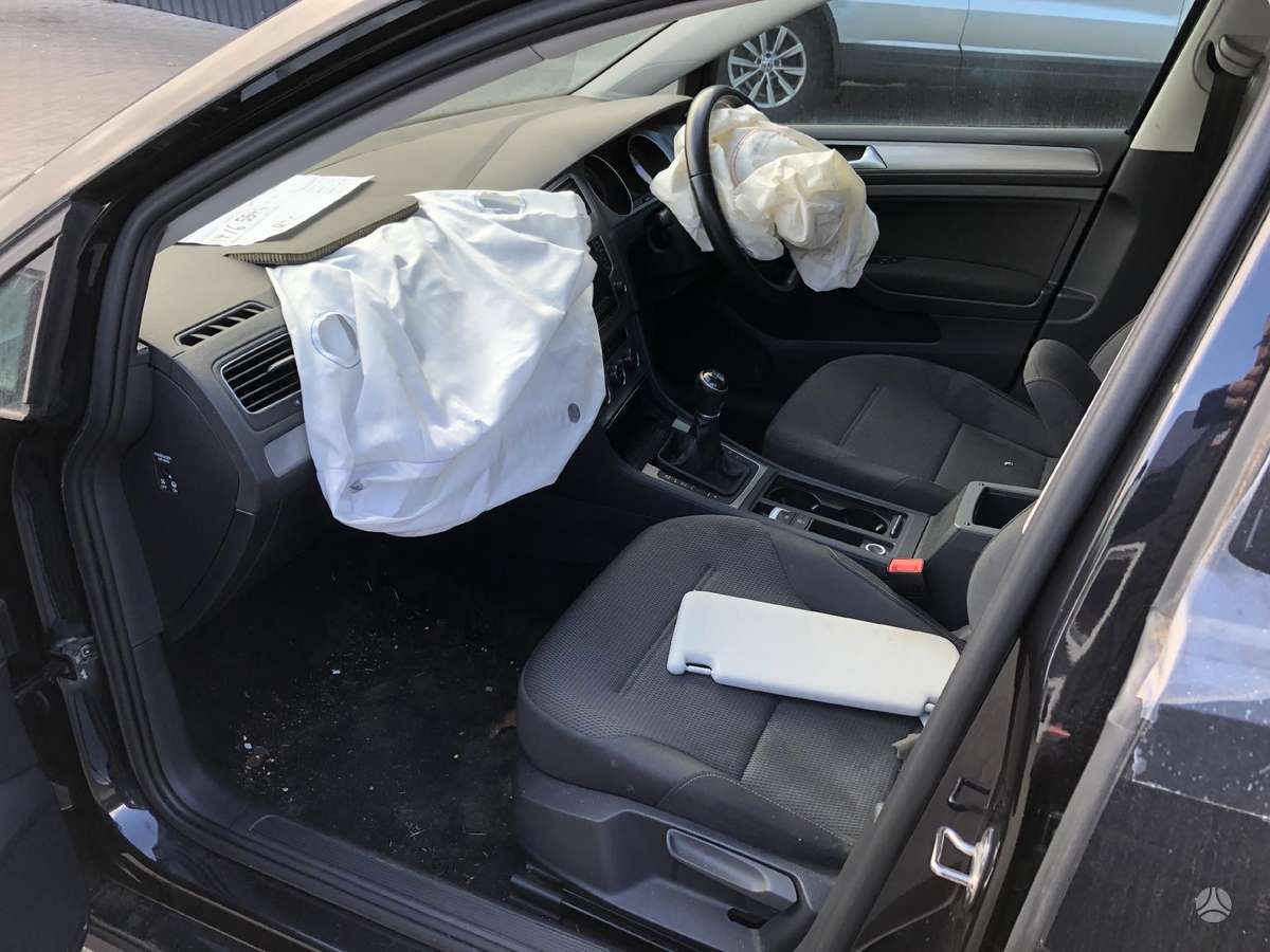 Volkswagen Golf по частям