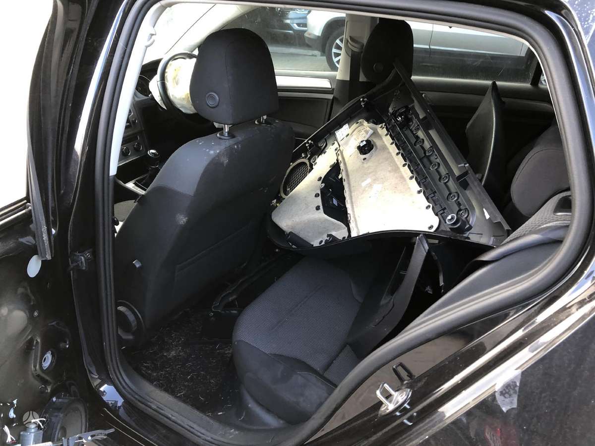 Volkswagen Golf for parts