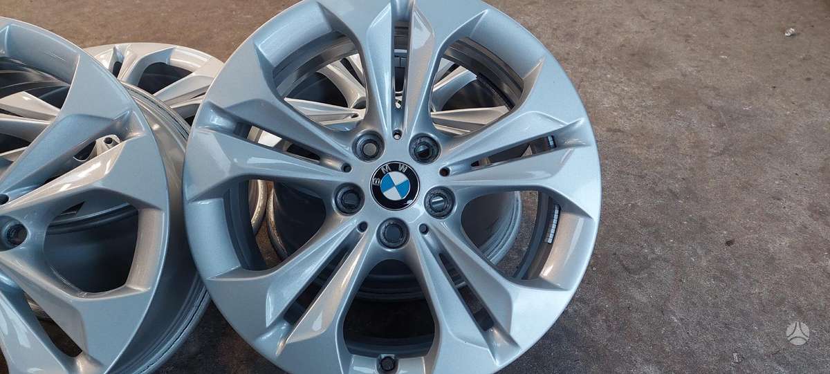 BMW, lengvojo lydinio, R17