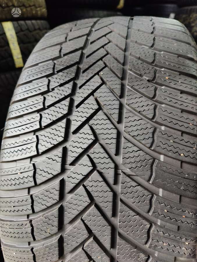 Bridgestone BLIZZAK LM005, žieminės 245/40 R18
