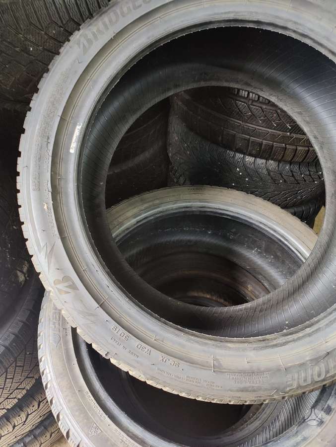 Bridgestone BLIZZAK LM005, žieminės 245/40 R18