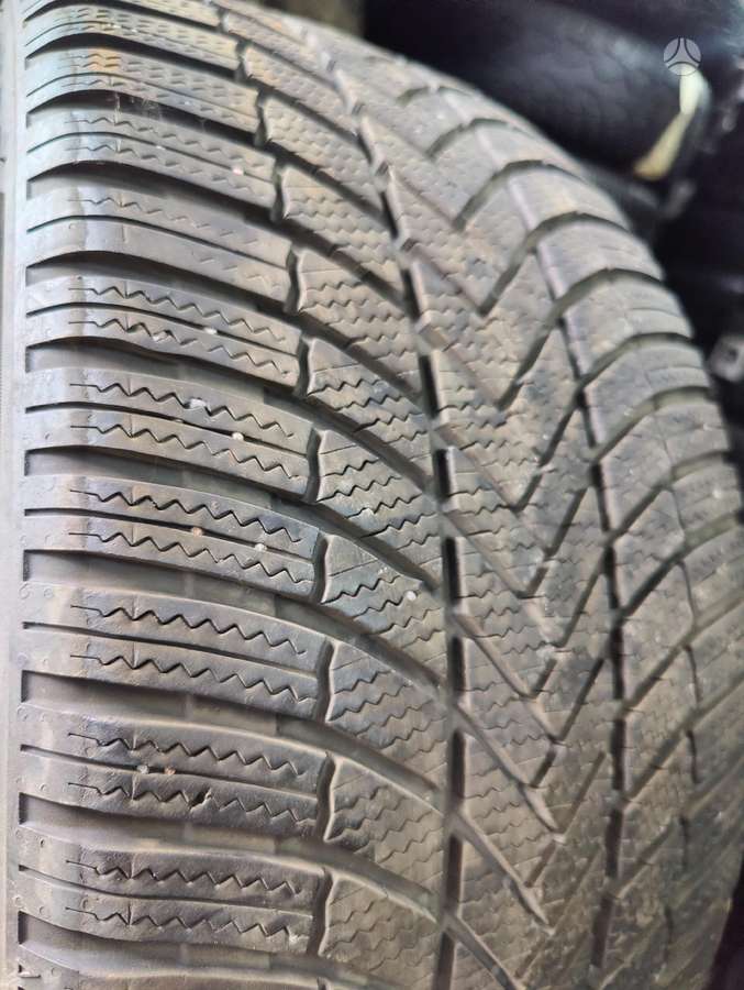 Bridgestone BLIZZAK LM005, зимние 245/40 R18