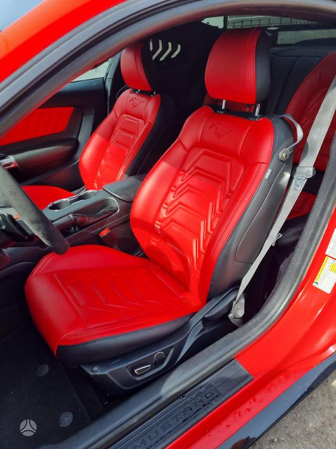 Ford Mustang детали салона