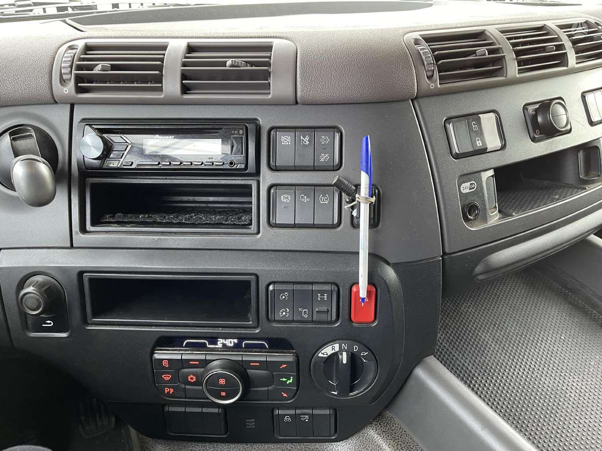 DAF CF 450, single sleeper