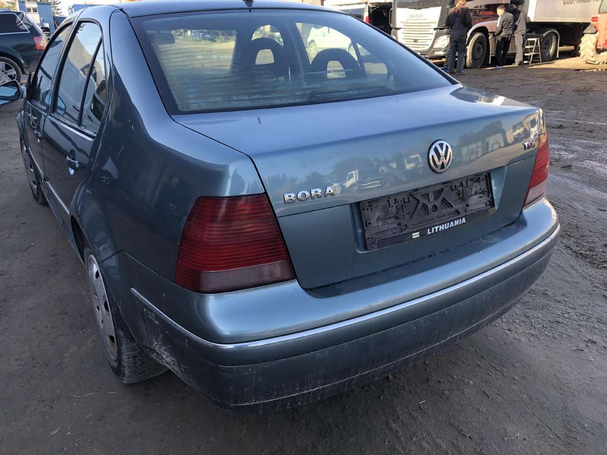 Volkswagen Bora for parts