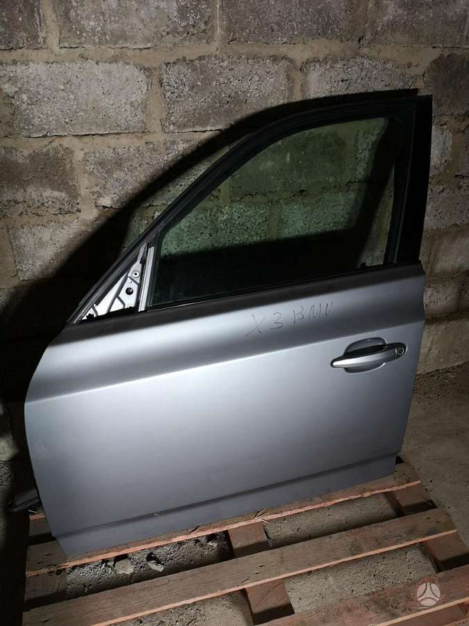 BMW X3, BMW X3 priekinės durys, двери