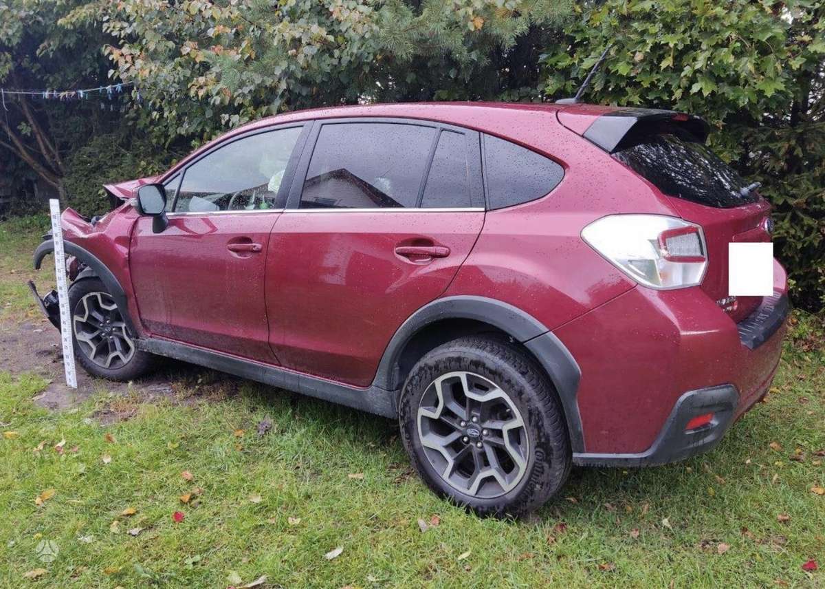 Subaru XV dalimis