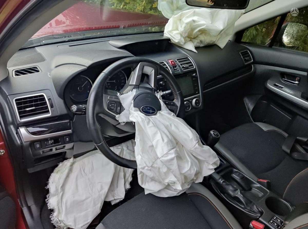 Subaru XV dalimis