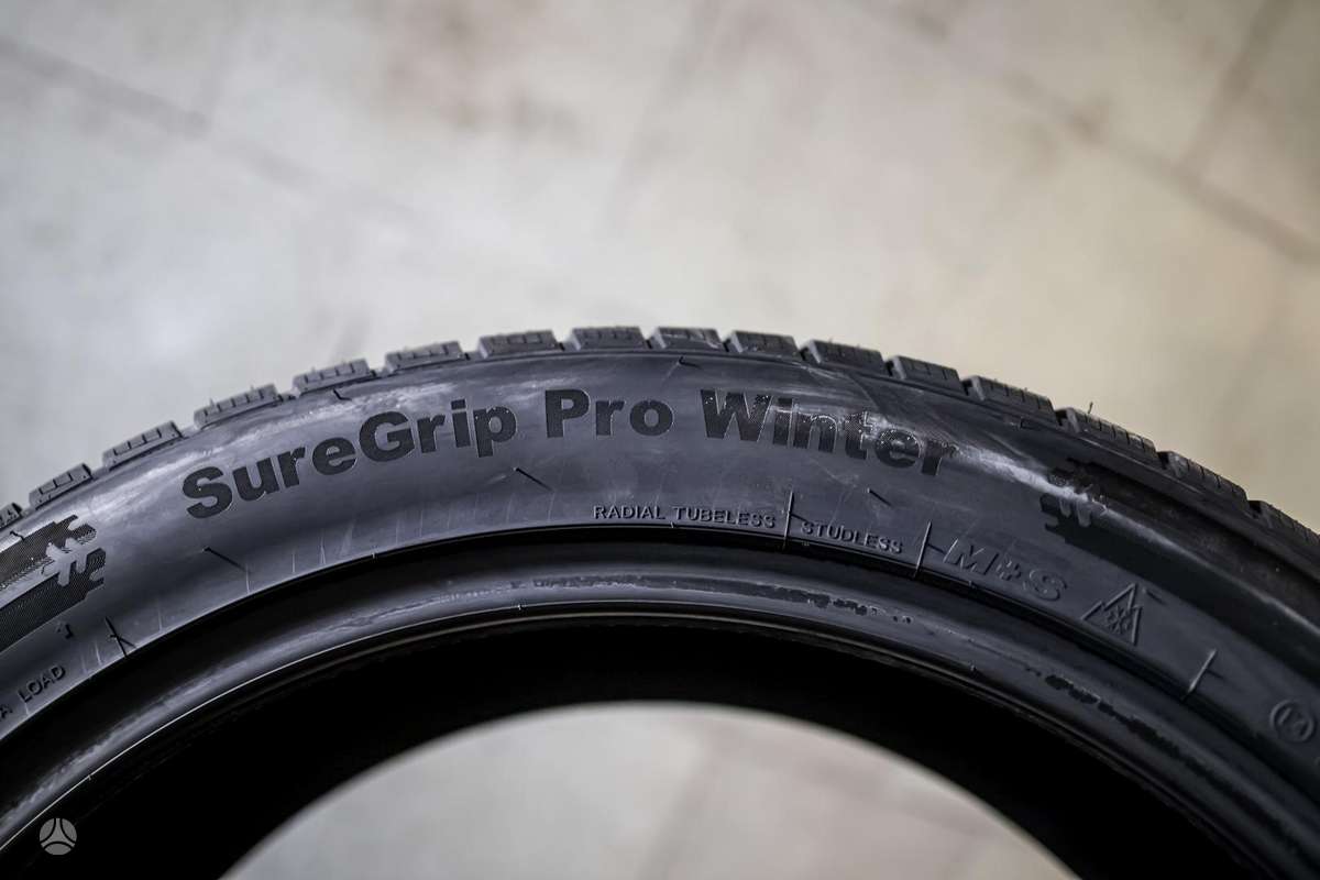Gripmax SureGrip, winter 325/35 R22