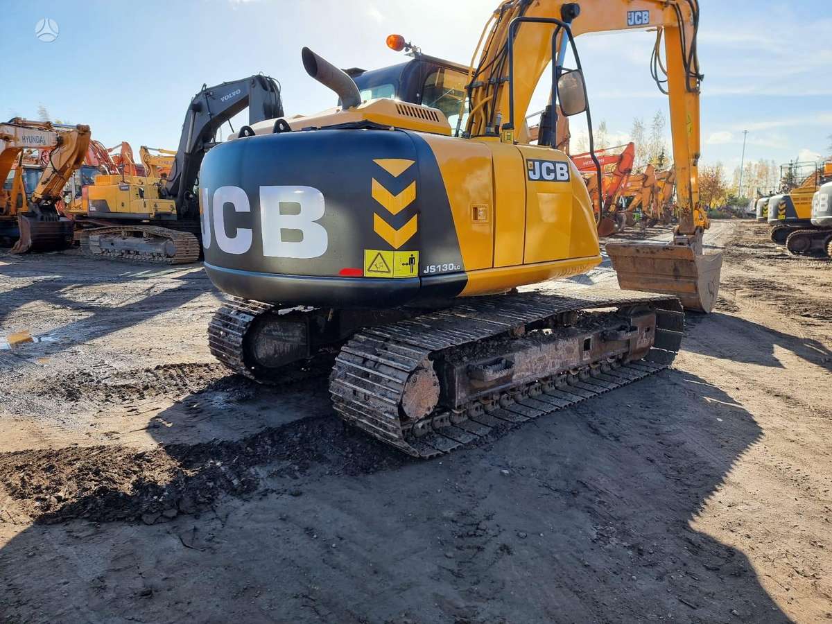 JCB JCB JS130LC T4i, экскаваторы