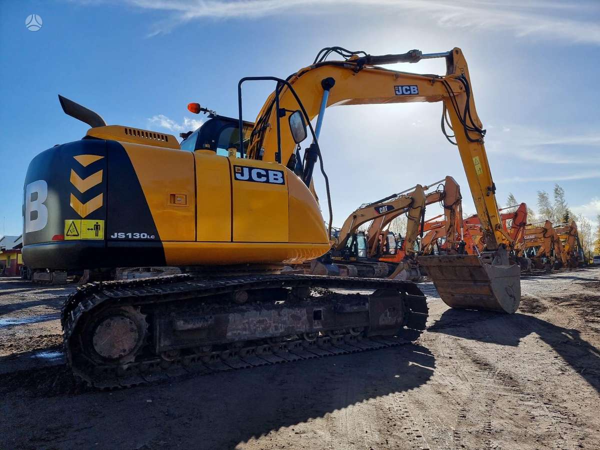 JCB JCB JS130LC T4i, excavator