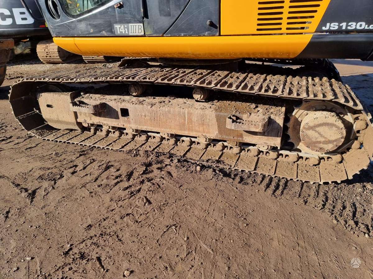 JCB JCB JS130LC T4i, экскаваторы