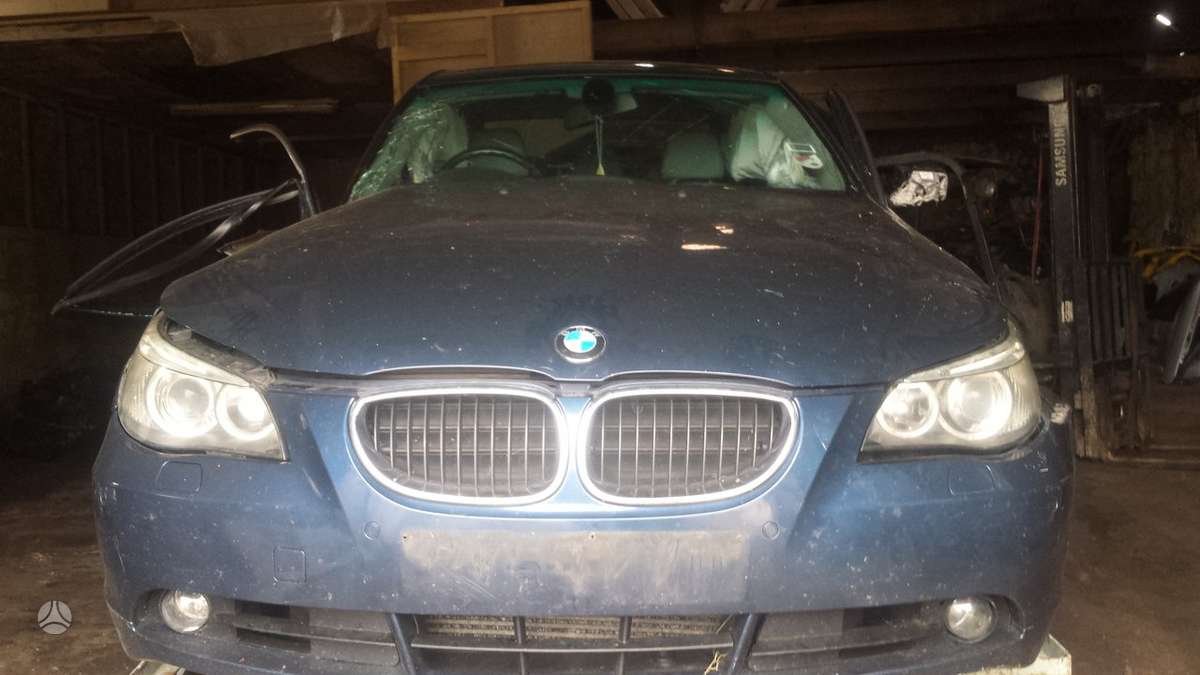 BMW 530 dalimis