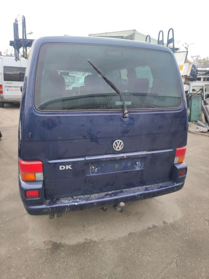 Volkswagen Multivan, пассажирские микроавтобусы