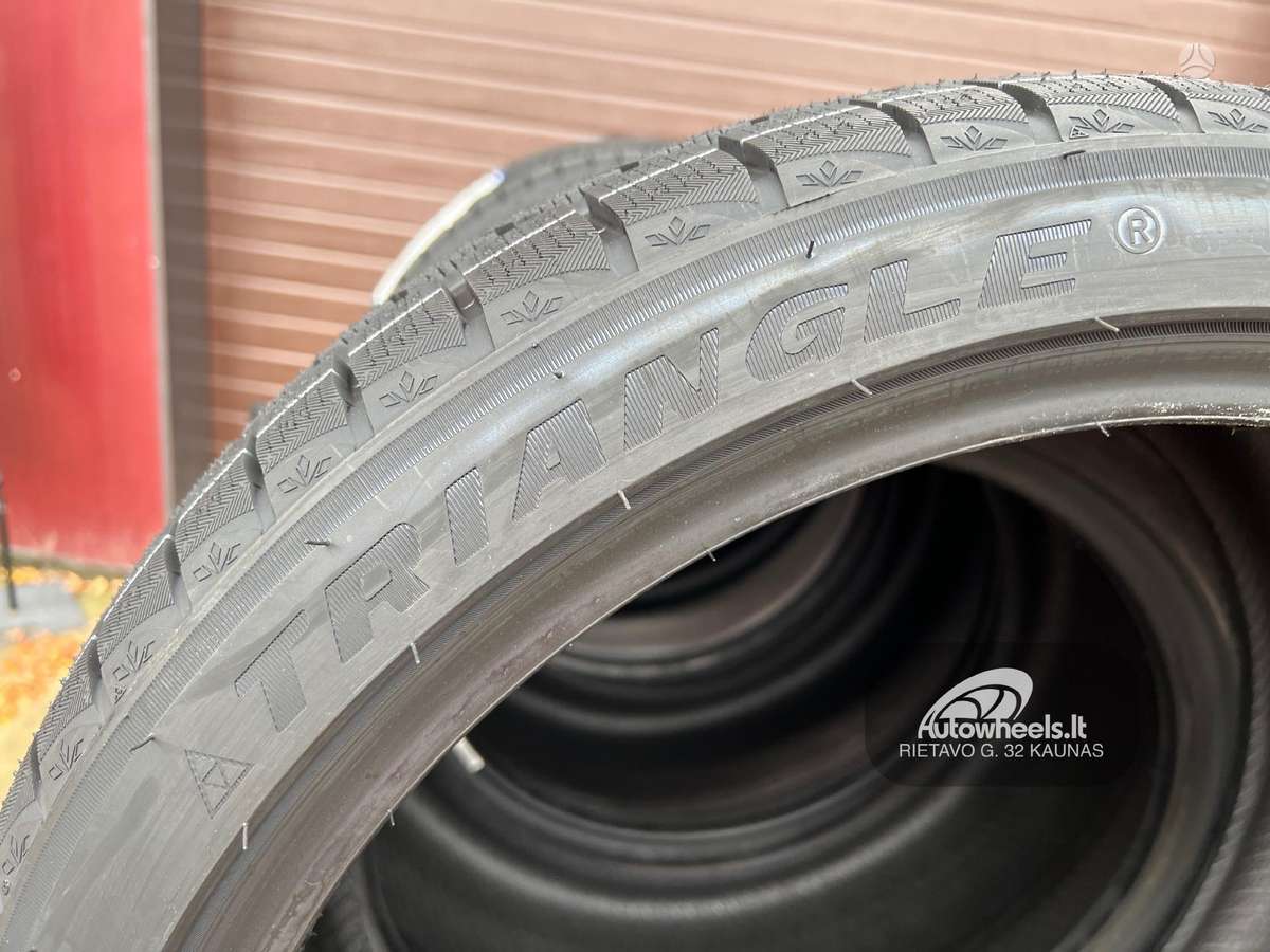 Triangle SnowLink PL02, зимние 275/35 R20