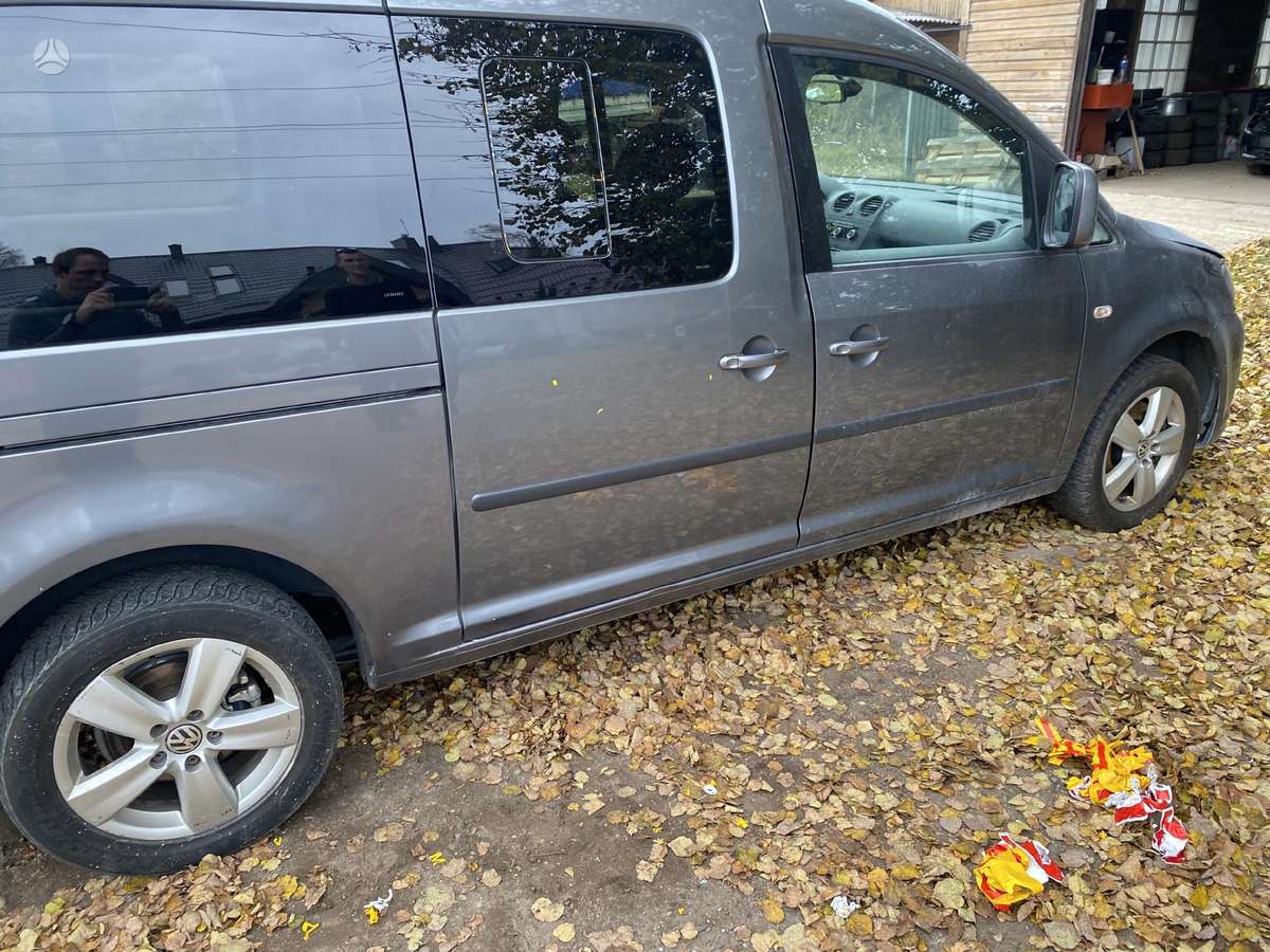 Volkswagen Caddy Maxi 2 0tdi cfh europa