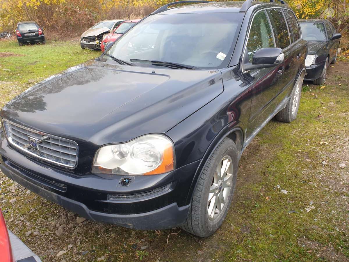 Volvo XC90 dalimis