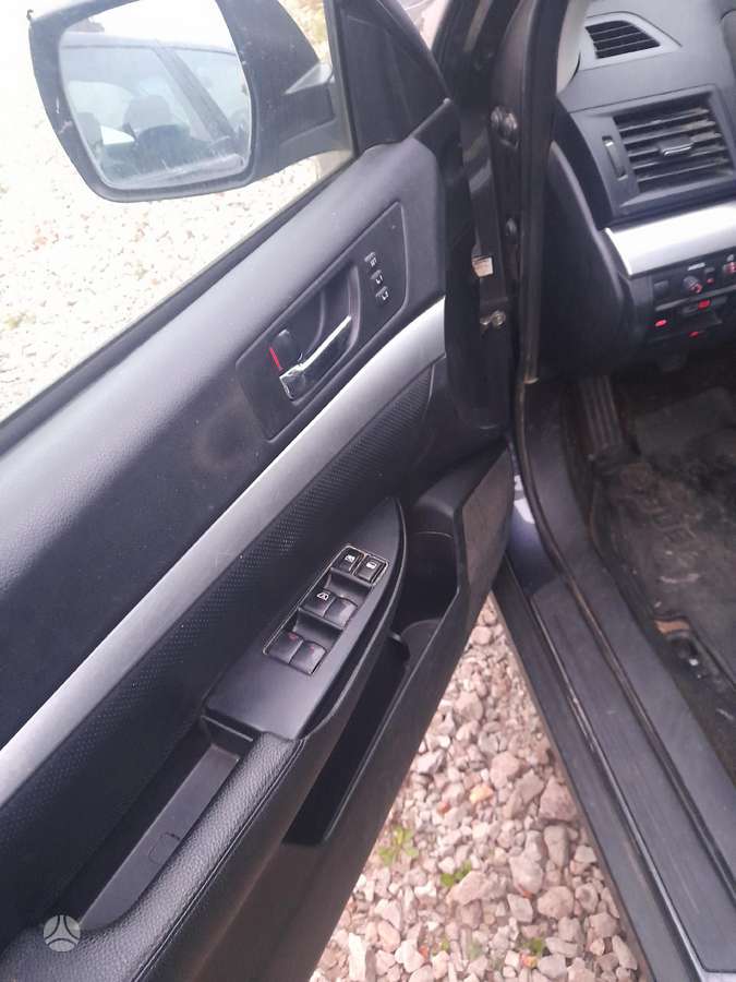 Subaru Outback Dirbame nuo 8 00 iki 17 00