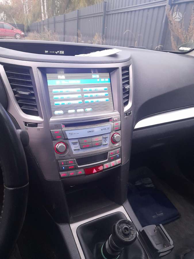 Subaru Outback Dirbame nuo 8 00 iki 17 00