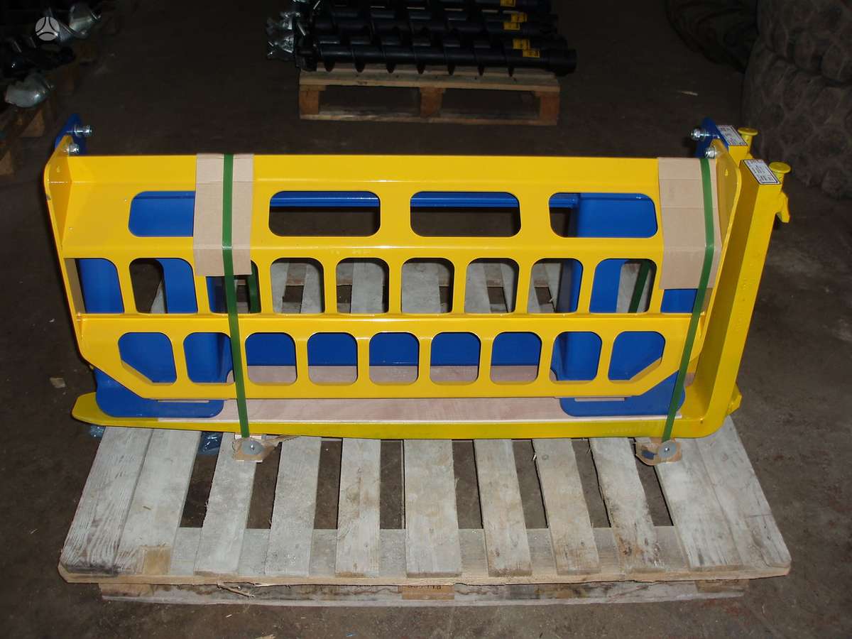 -Kita- Auger, pallet forks