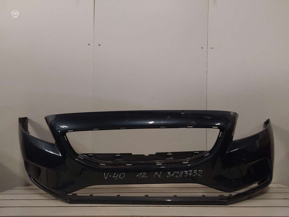 Volvo V40 rezerves daļās