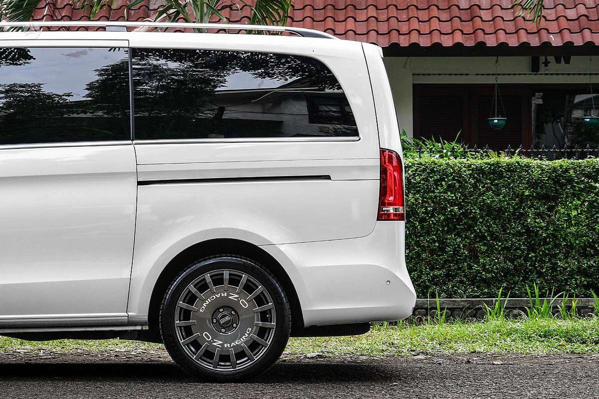 OZ Racing Rally Racing Van Dark Graphite, light alloy, R18