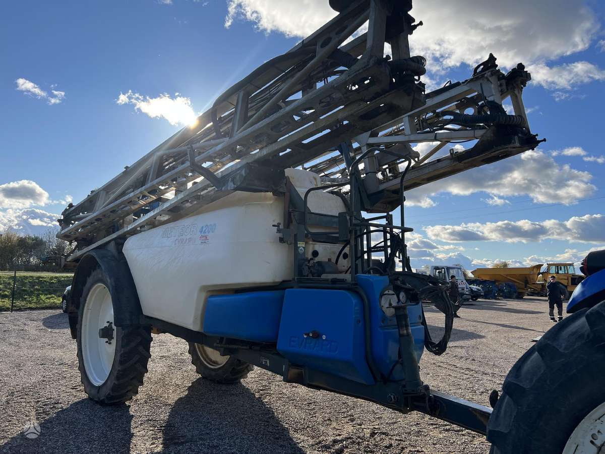 Evrard METEOR 4200, разбрызгиватели