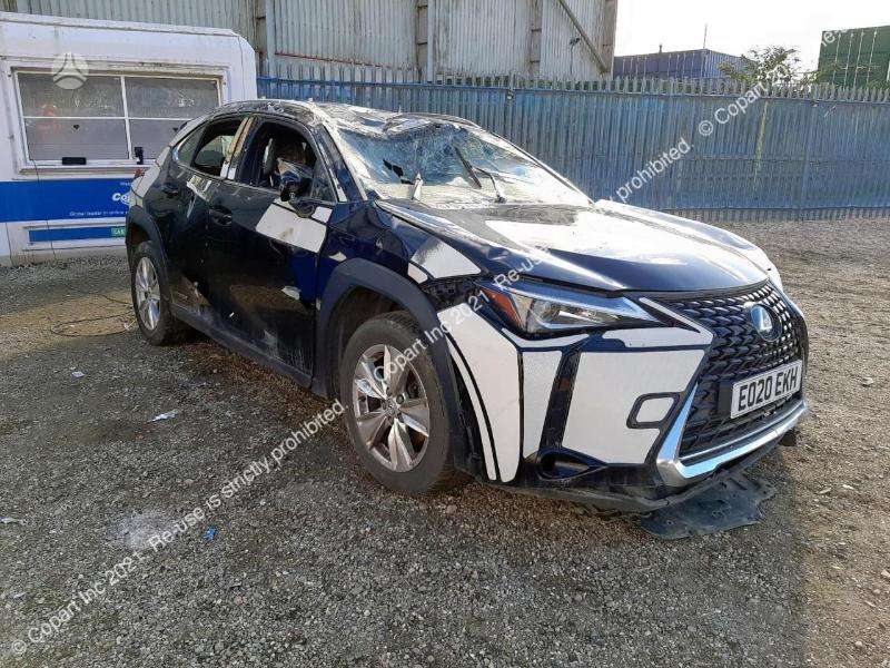 Lexus UX 250h Visas auto ardomas dalimis