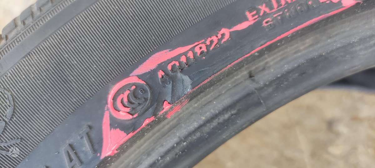 Pirelli SCORPION ICE SNOW, winter 275/40 R20