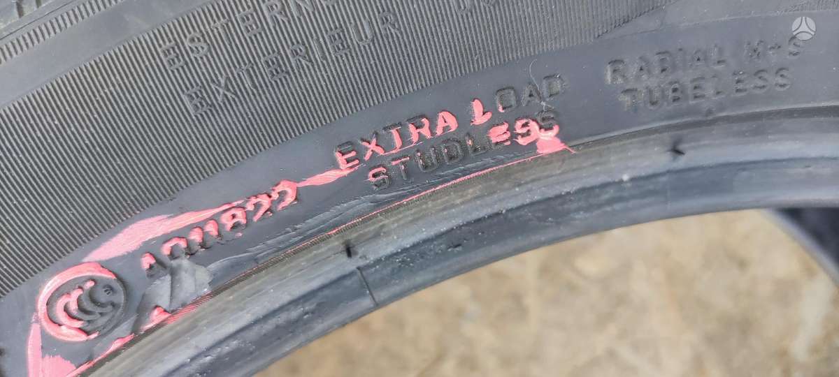 Pirelli SCORPION ICE SNOW, winter 275/40 R20