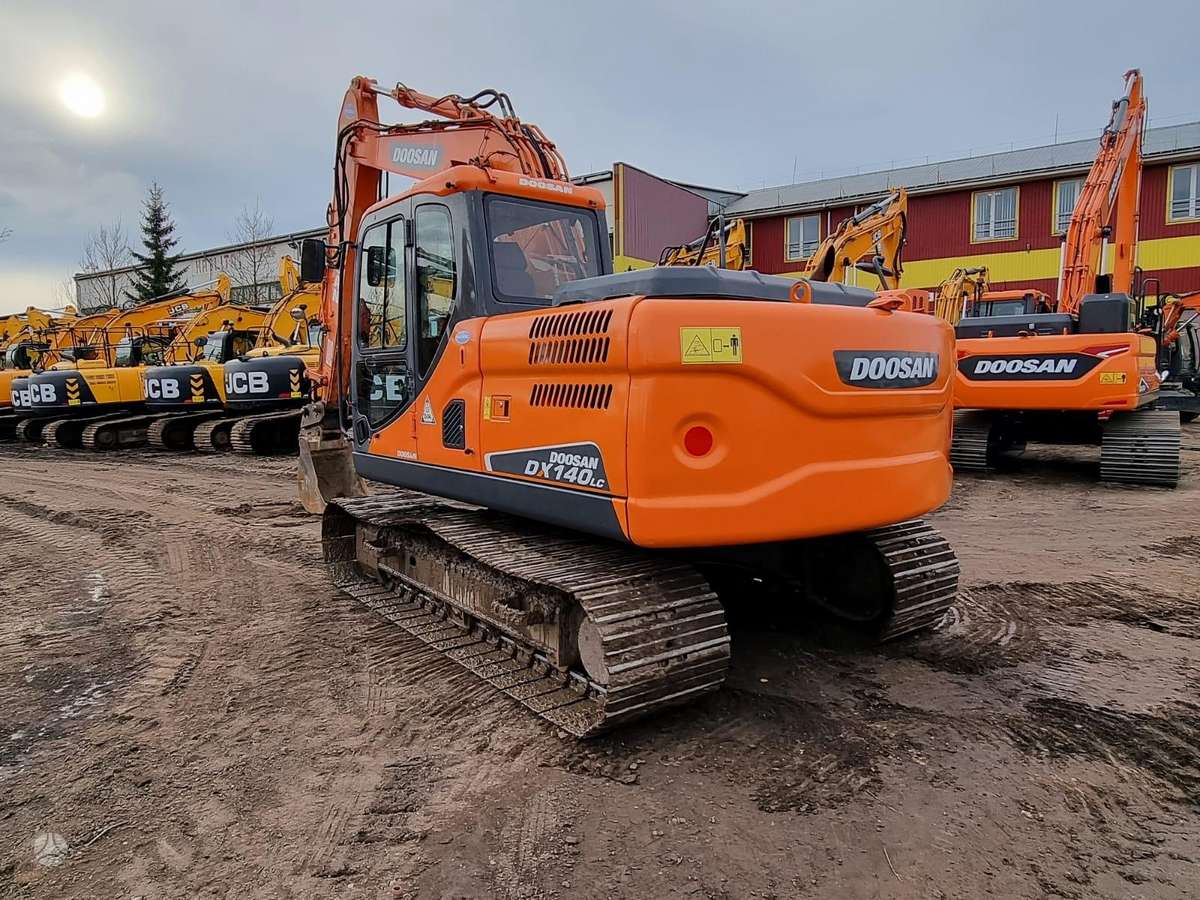 Doosan Doosan DX140LC-3, excavator