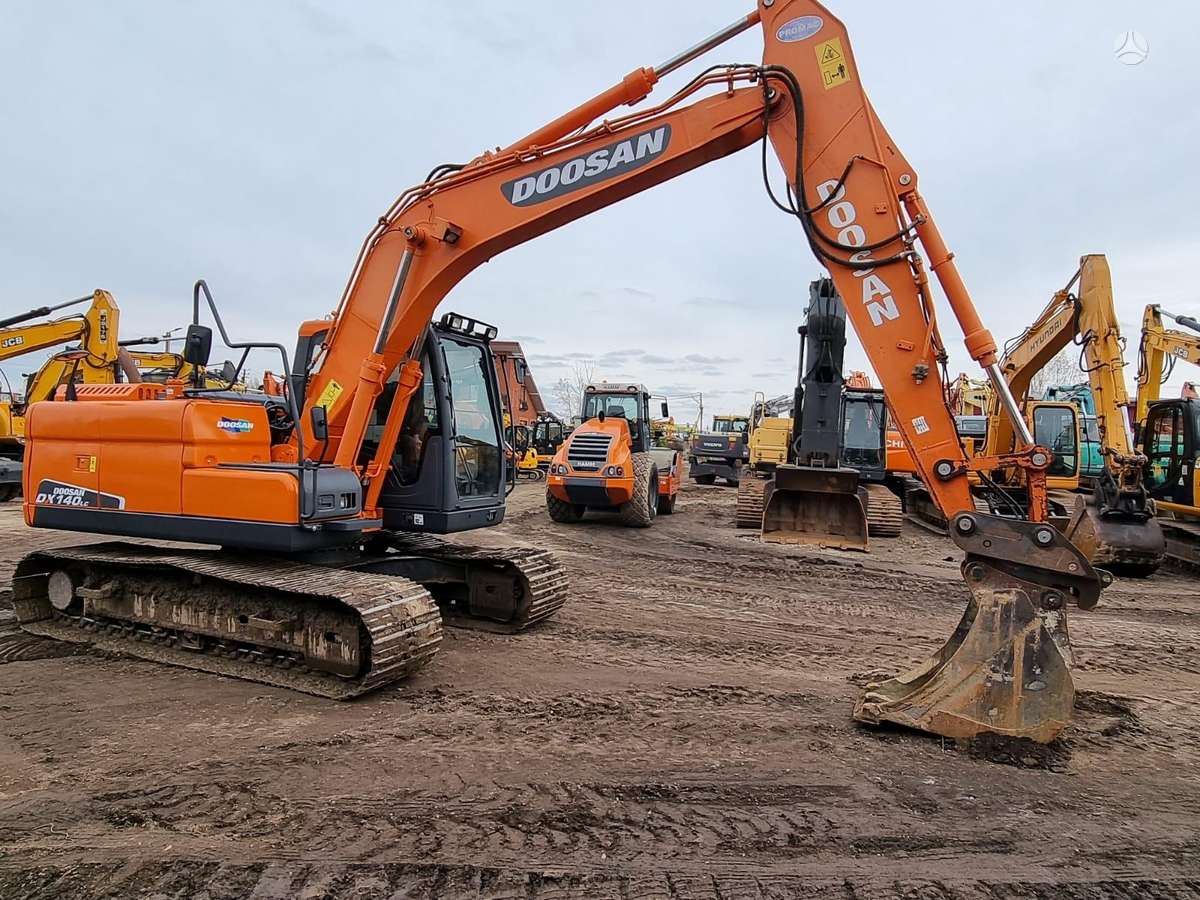 Doosan Doosan DX140LC-3, excavator