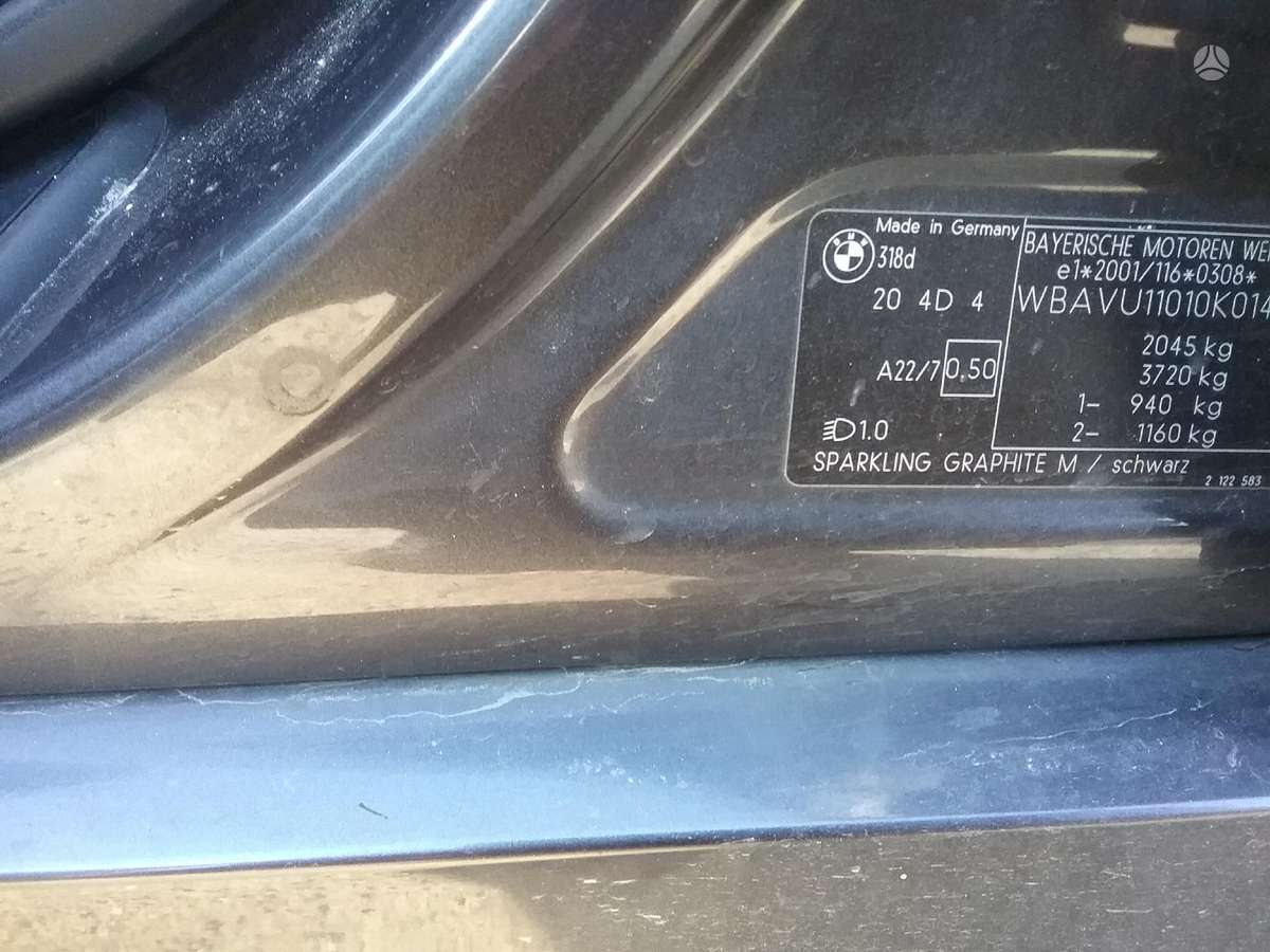 BMW 320 Dalimis