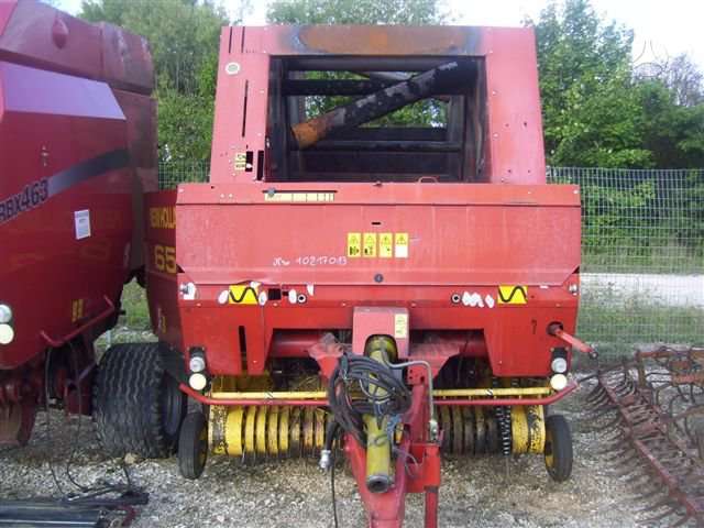 New Holland 658_parduodamas dalimis!, прессы
