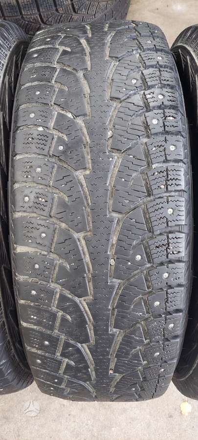 Hankook, winter 235/65 R17