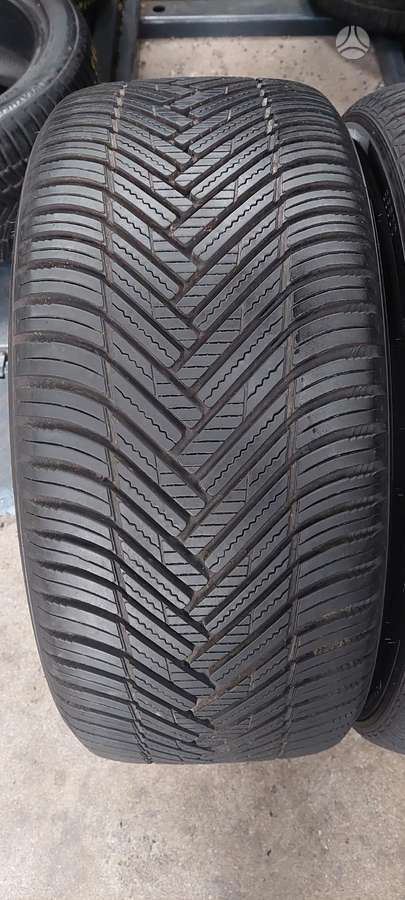 Hankook, vissezonas 255/40 R19