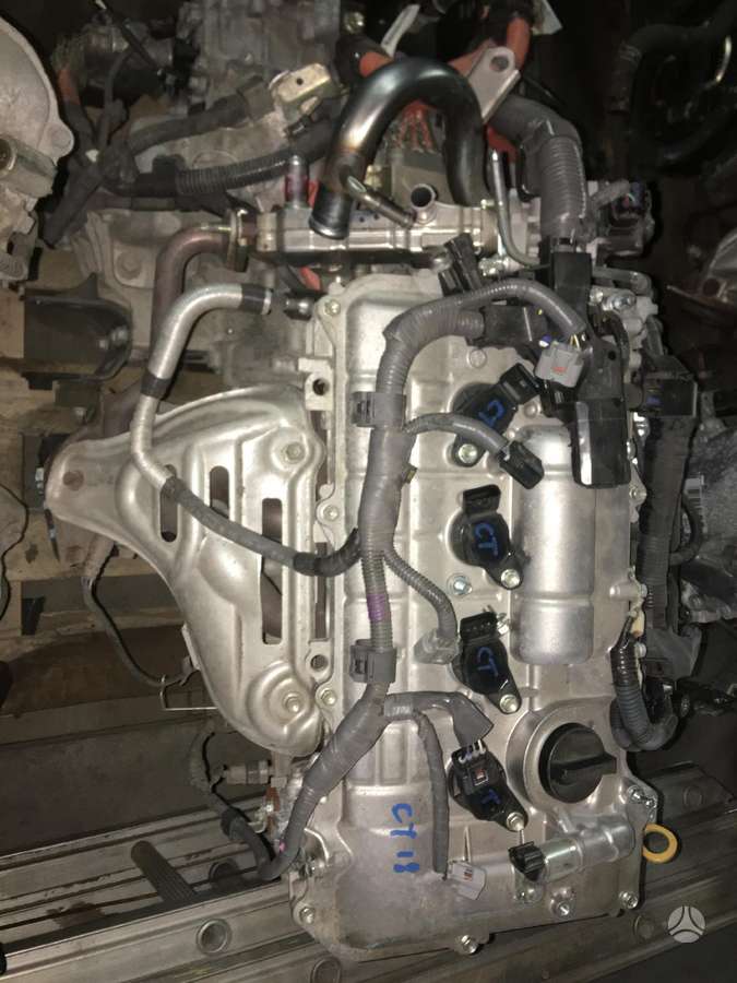 Toyota Prius по частям. Varikliu keitimas