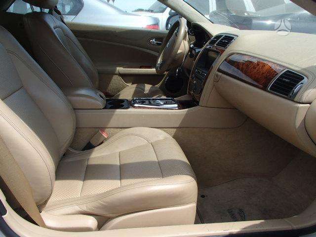 Jaguar XK kėbulo dalys