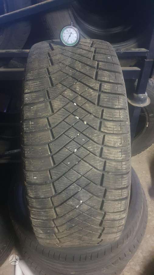 Pirelli, winter 235/45 R18