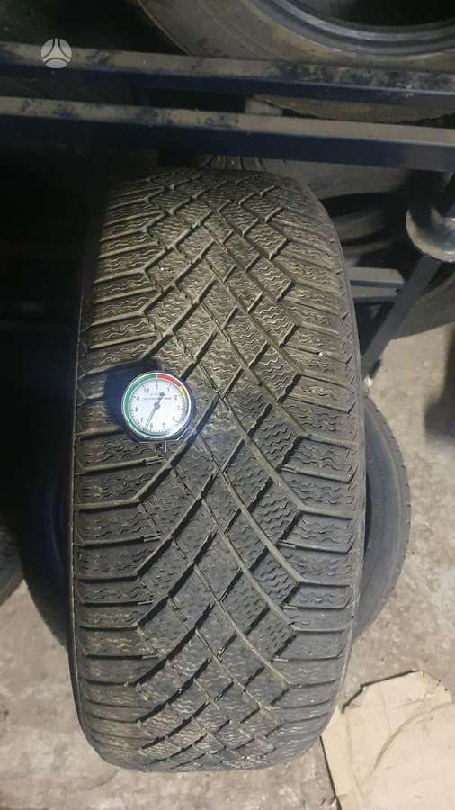 Continental, зимние 205/50 R17