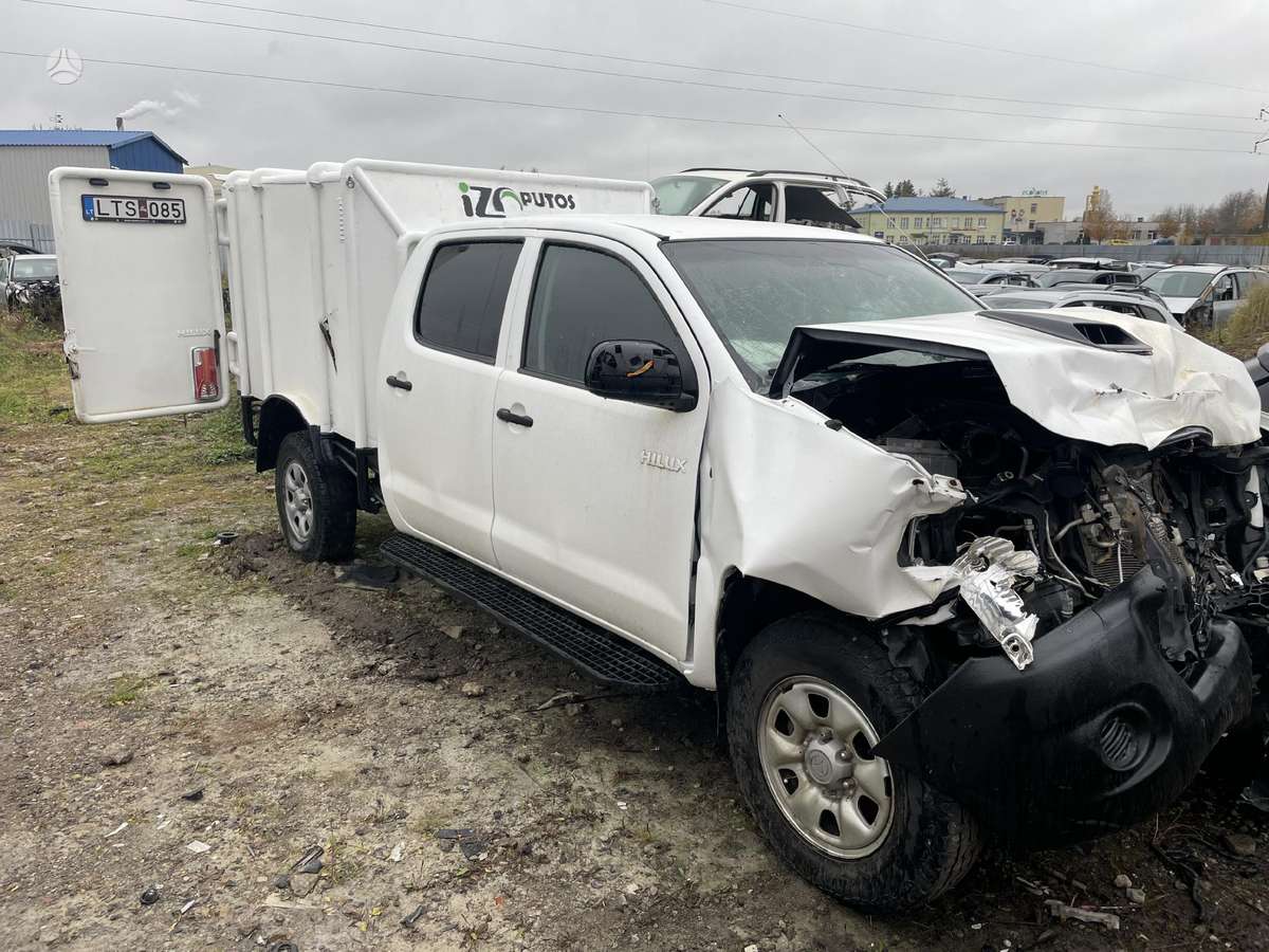 Toyota Hilux dalimis