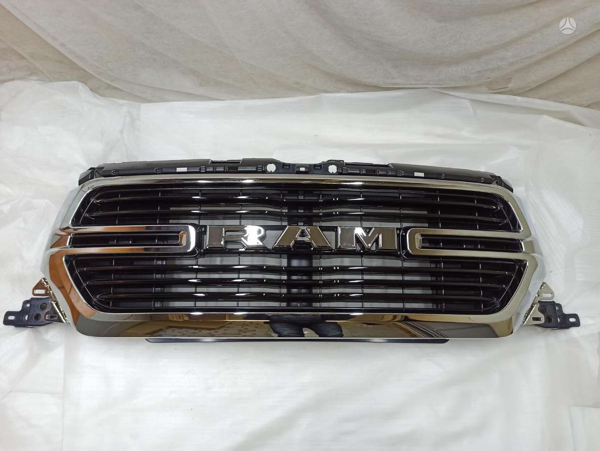 Dodge Ram kėbulo dalys