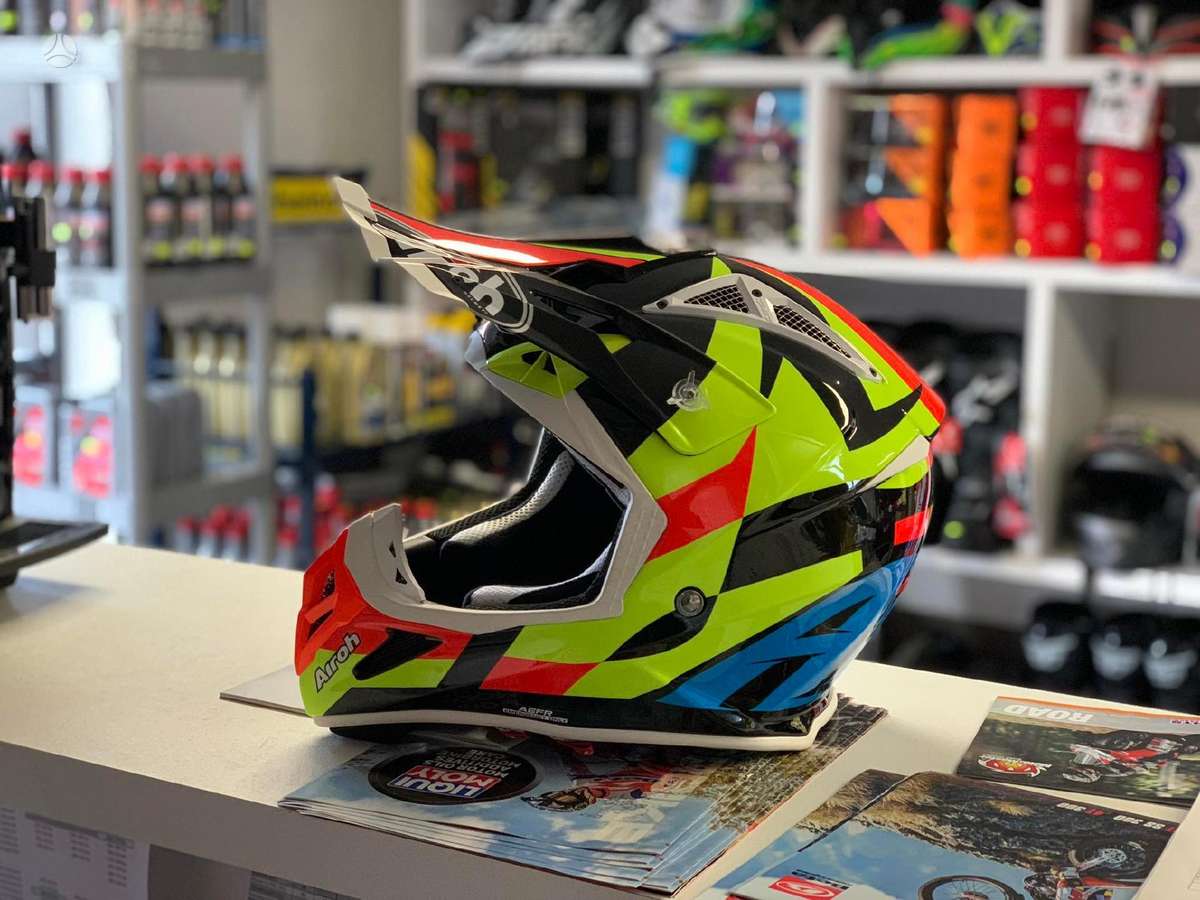 Airoh Aviator ACE, motocross