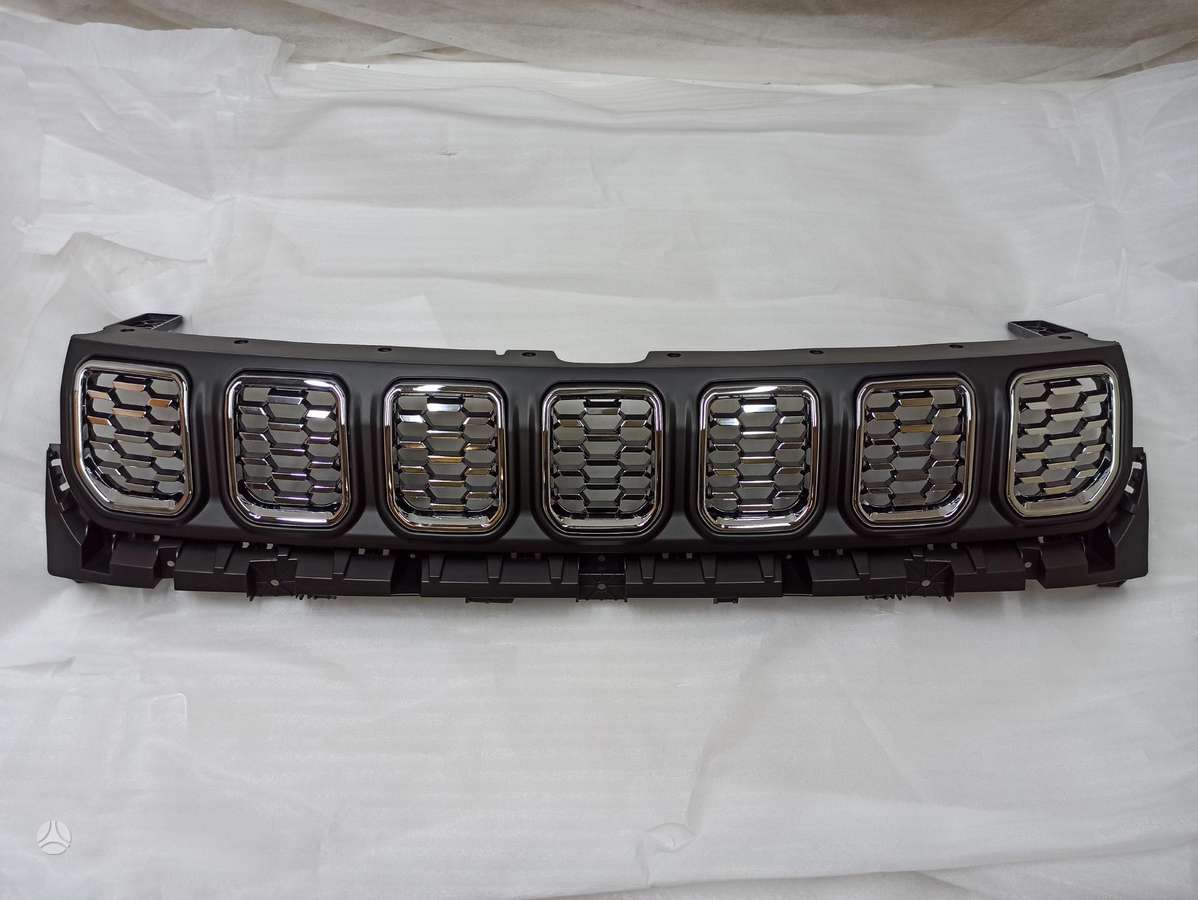 Jeep Compass kėbulo dalys