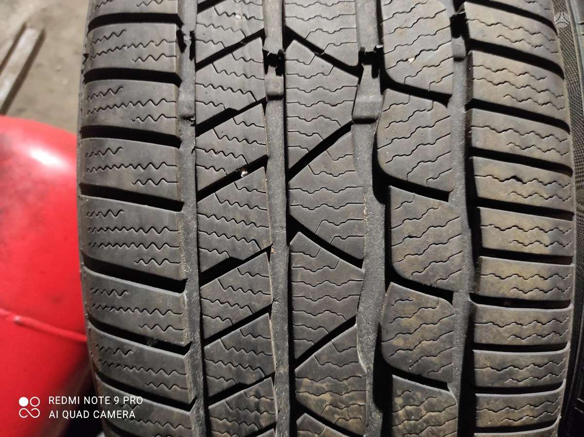 Continental, зимние 235/45 R19